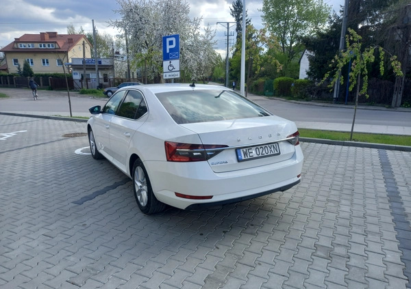 Skoda Superb cena 85900 przebieg: 178000, rok produkcji 2020 z Warszawa małe 781